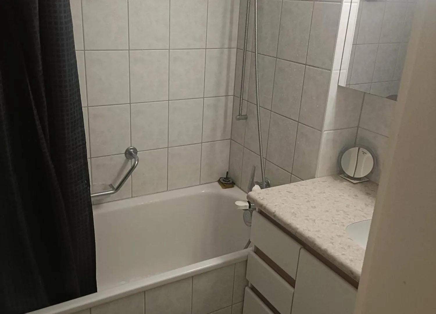 Nice Room In Basel, Switzerland Basilea